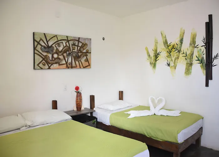 Albergue Emotion Avenida &